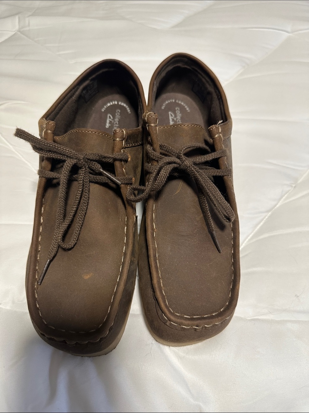 Clarks Women’s Brown Suede Shoes Lace-Up